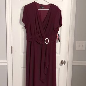 Burgundy size 18W w/rinestone oval.